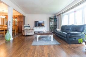 Property listing for 304 Mount Albion Rd., Hamilton, ON