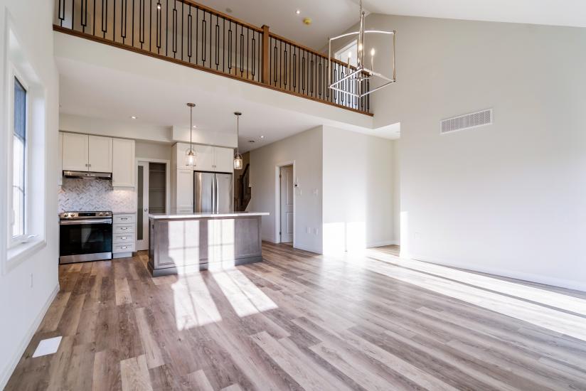 Property listing for 2 Dennis Drive, Smithville, Ontario