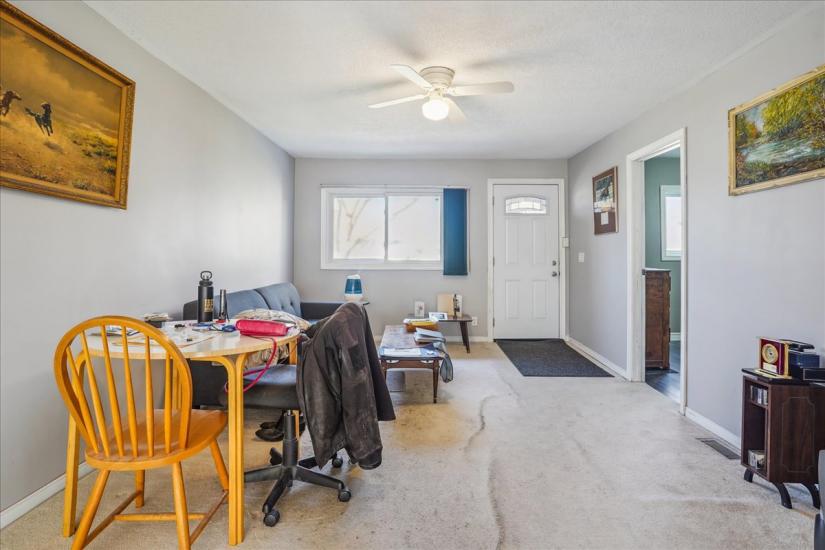 Property listing for 276 Ivon Ave., Hamilton, ON