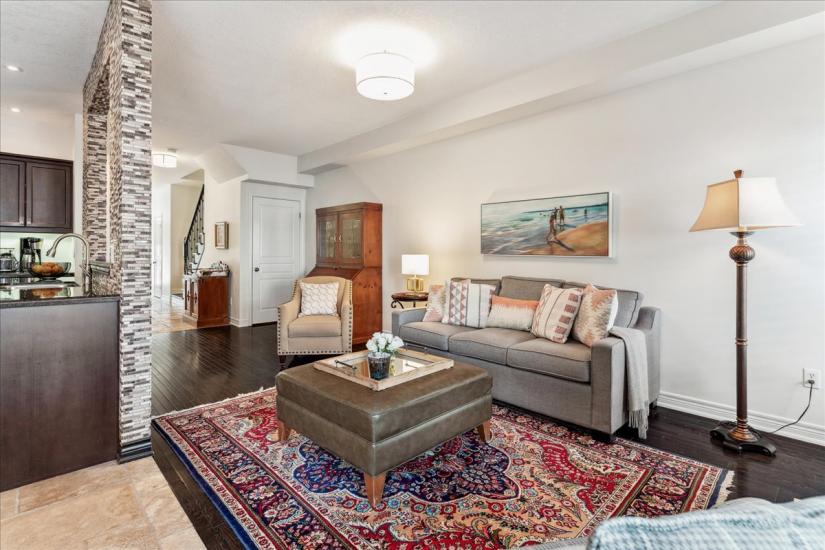 Property listing for 36 Forest Valley Cres., Dundas, ON