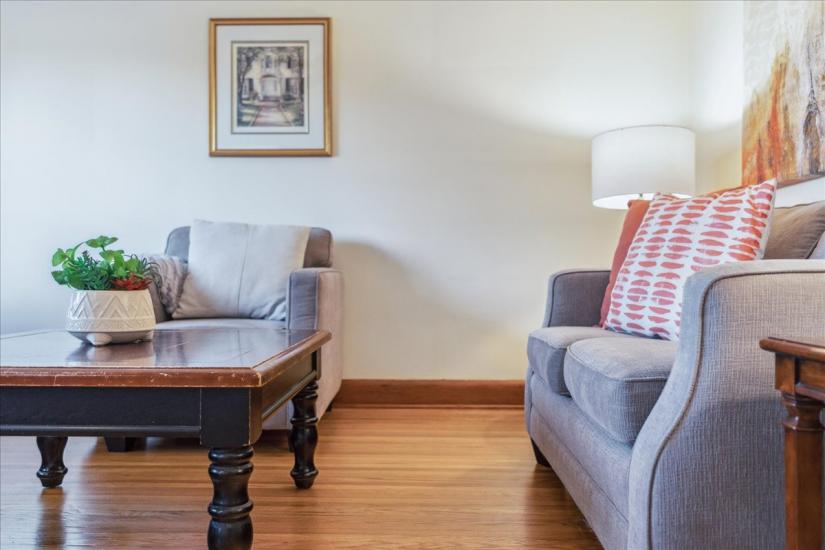 Property listing for 272 East 44th St., Hamilton, ON