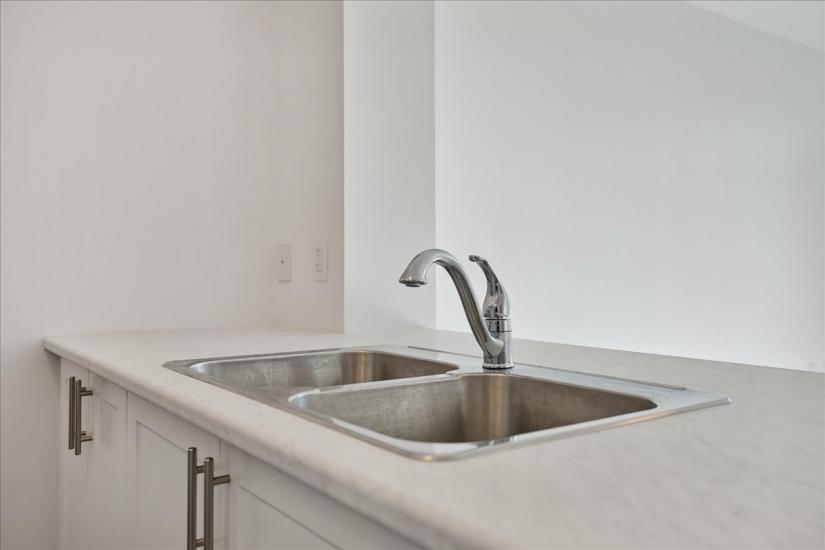 Property listing for #115-5055 Greenlane Rd., Beamsville, ON