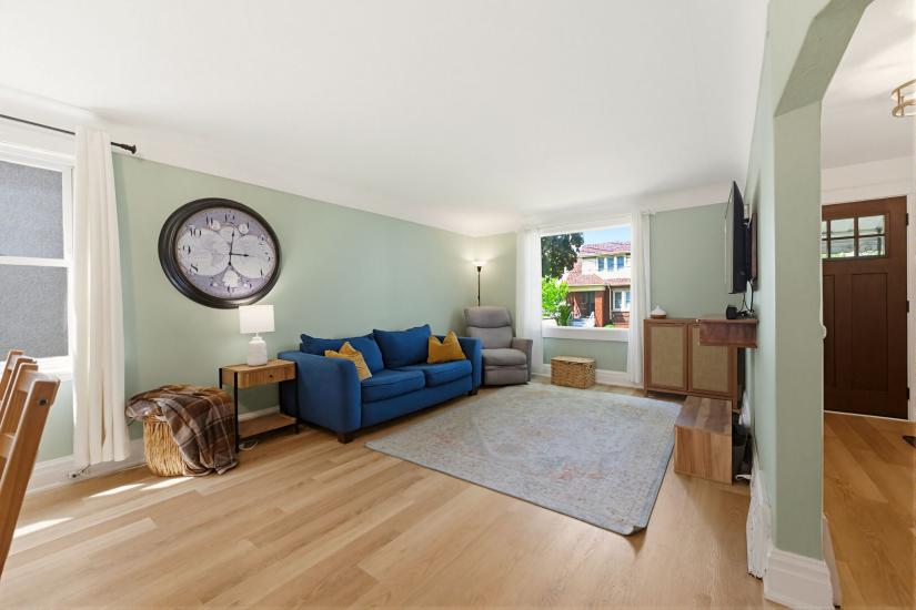 Property listing for 124 Campbell Ave., Hamilton, ON