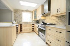 Property listing for 32 Wade Rd., Ancaster, ON