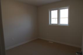 Property listing for 17 Beau Chatel Lane, Grimsby, ON