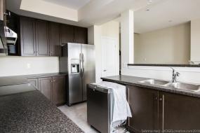 Property listing for 84 Dunrobin Lane, Grimsby, ON