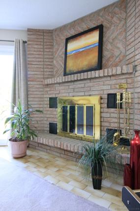 Property listing for 182 Solomon Cres., Hamilton, ON