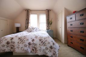 Property listing for 663 Dunn Ave., Hamilton, ON