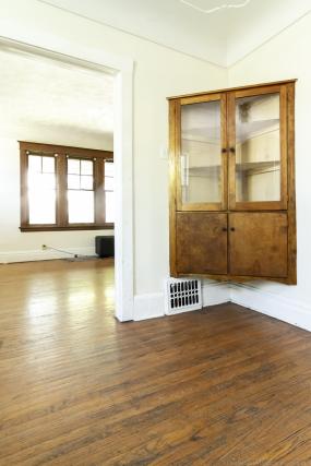 Property listing for 46 Newton Ave., Hamilton, Ontario