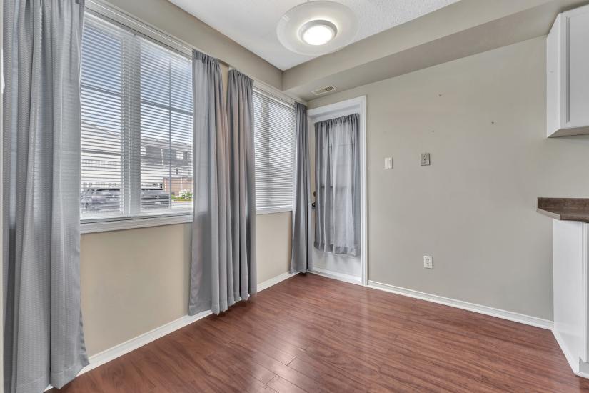 Property listing for #101-500 Silverbirch Blvd., Mount Hope, ON