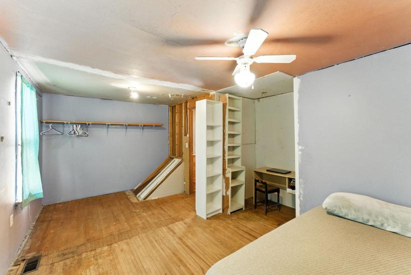 Property listing for 55 Jones St., Hamilton, ON