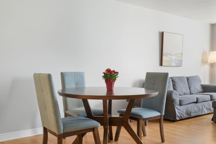 Property listing for #306-5 Ogilvie St., Dundas, ON