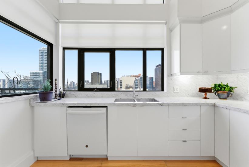 Property listing for #PH4-112 King St. E., Hamilton, ON