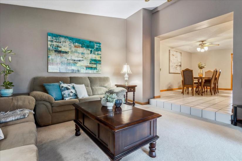Property listing for 110 Glenashton Dr., Stoney Creek, ON