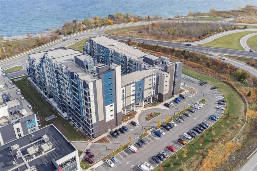 Property listing for #149-16 Concord Place, Grimsby, ON
