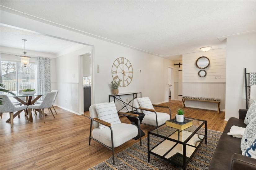 Property listing for 23 Lorne Ave., Hamilton, ON