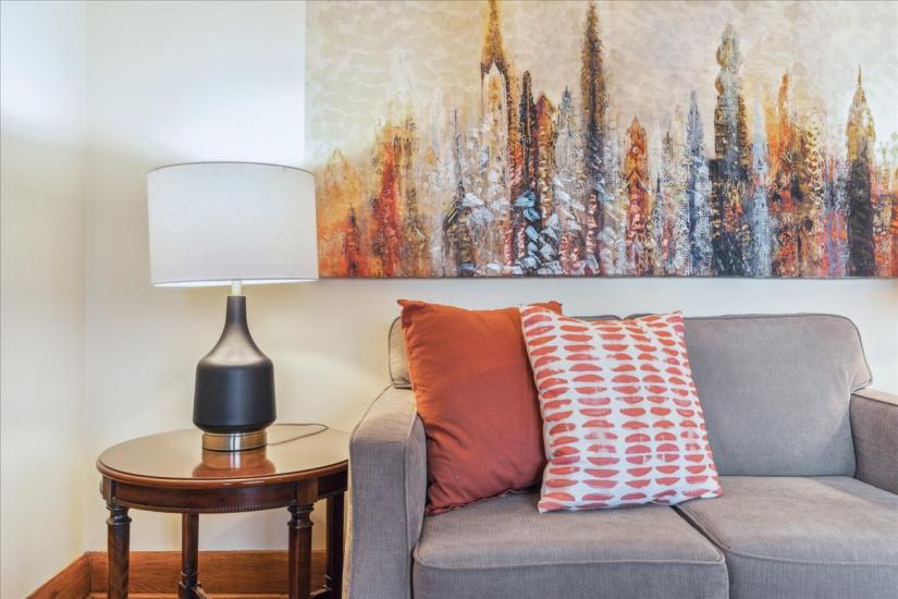 Property listing for 272 East 44th St., Hamilton, ON