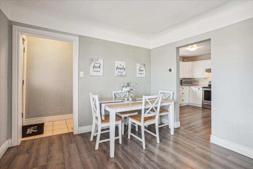 Property listing for 733 Dunn Ave., Hamilton, ON
