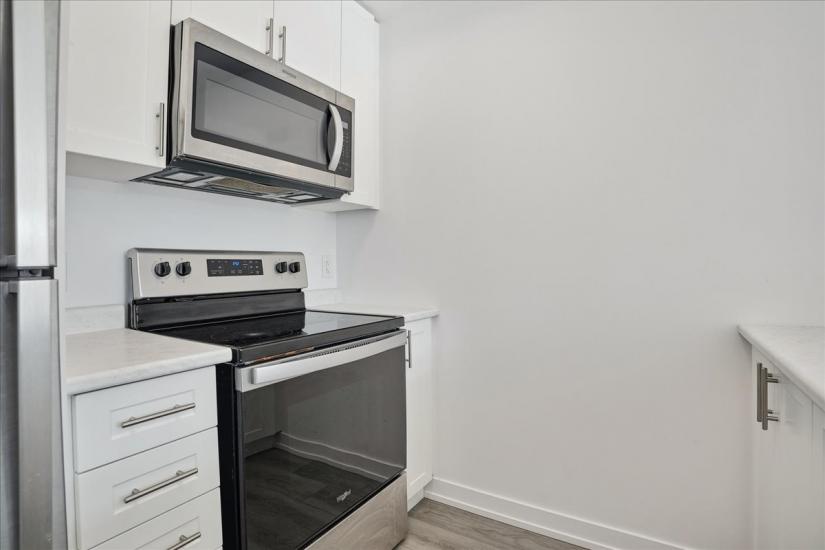 Property listing for #115-5055 Greenlane Rd., Beamsville, ON