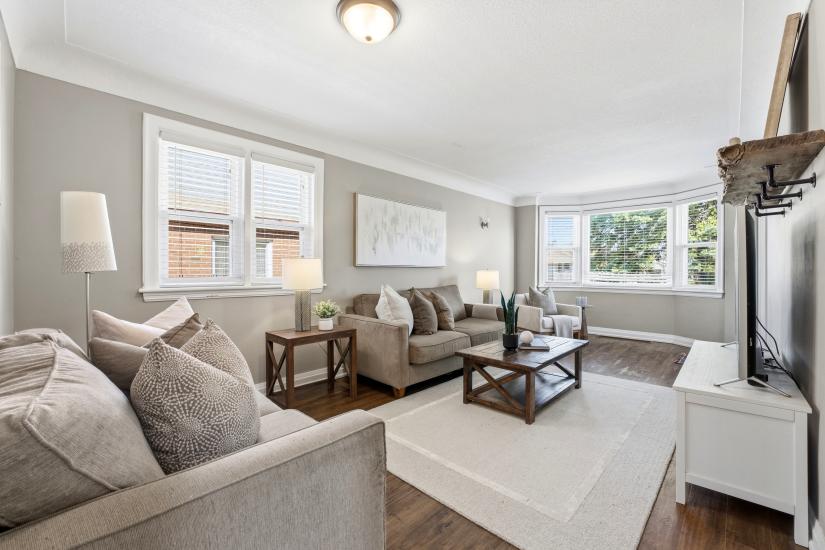Property listing for 26 Isabel Ave., Hamilton, ON