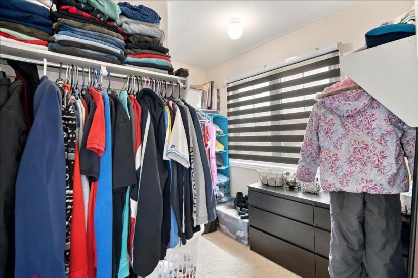 Property listing for 125 Sunflower Pl., Welland, ON