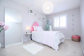 Property listing for 86 Meadow Wood Cres., Hamilton, ON