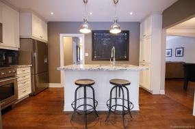 Property listing for 6 Tweedsmuir Ave., Dundas, ON