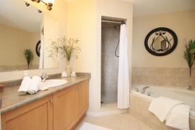 Property listing for 85 Meadow Wood Cres., Stoney Creek, ON