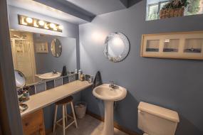Property listing for 105 Glenhollow Dr., Stoney Creek, ON