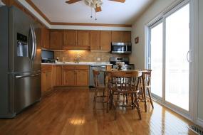 Property listing for 121 Glenhollow Dr., Stoney Creek, ON