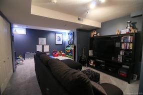 Property listing for #33-1809 Upper Wentworth St., Hamilton, ON