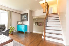 Property listing for 304 Mount Albion Rd., Hamilton, ON