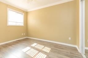 Property listing for #27-75 Ryan's Way, Waterdown, ON