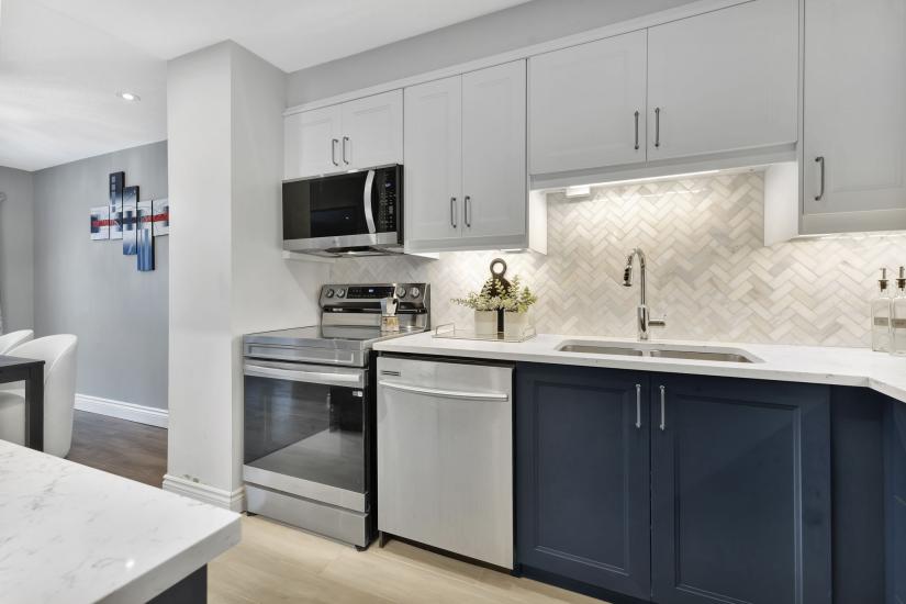 Property listing for #7-860 Rymal Rd. E., Hamilton, ON