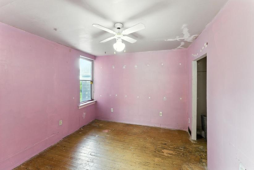 Property listing for 55 Jones St., Hamilton, ON