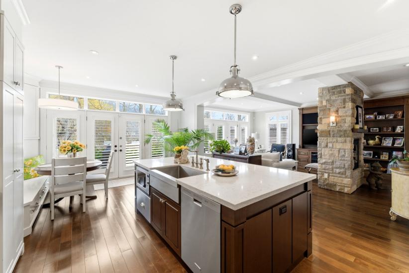 Property listing for 67 Alma St., Dundas, ON