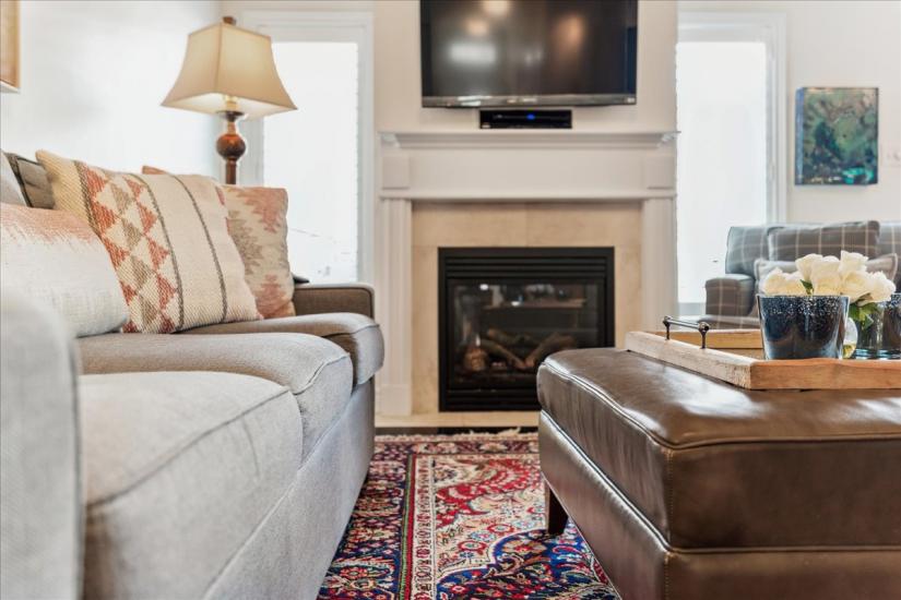 Property listing for 36 Forest Valley Cres., Dundas, ON