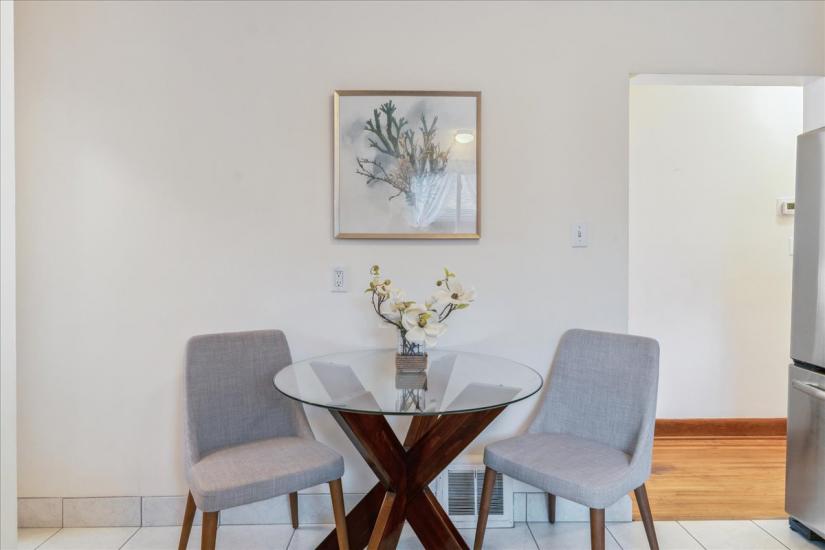 Property listing for 272 East 44th St., Hamilton, ON