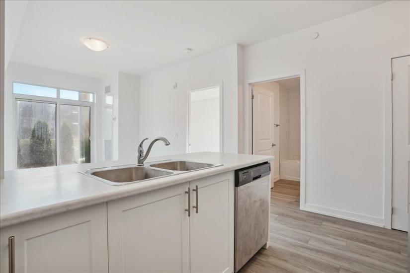 Property listing for #115-5055 Greenlane Rd., Beamsville, ON