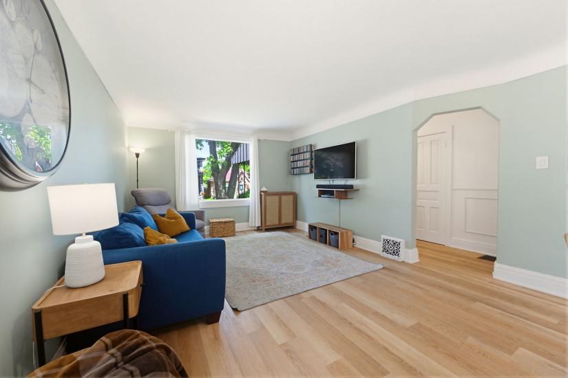 Property listing for 124 Campbell Ave., Hamilton, ON