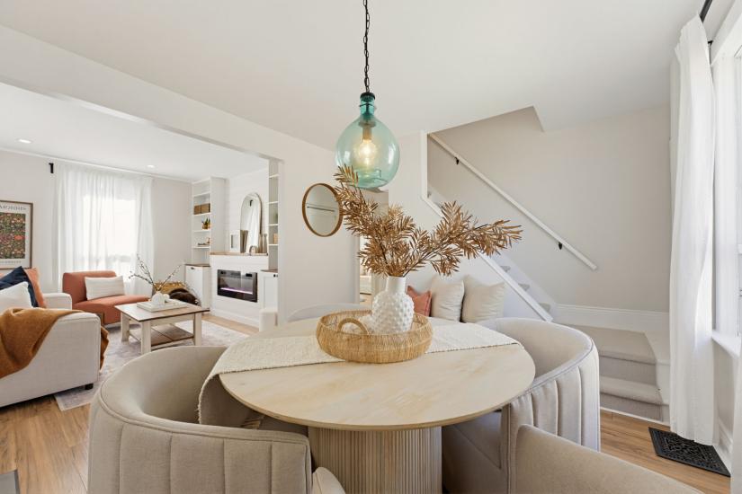 Property listing for 206 Craigroyston Rd., Hamilton, ON