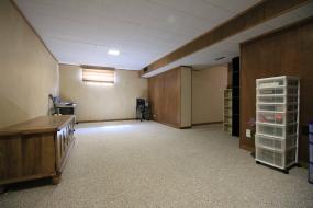 Property listing for 50 East 44th St., Hamilton, ON