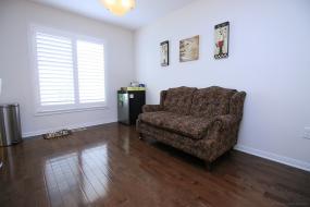 Property listing for 26 Hepworth Cres., Ancaster, ON