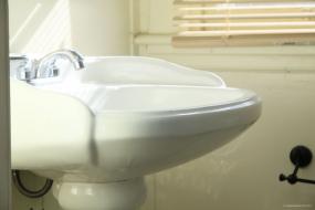 Property listing for 9 Barnesdale Ave. S., Hamilton, ON