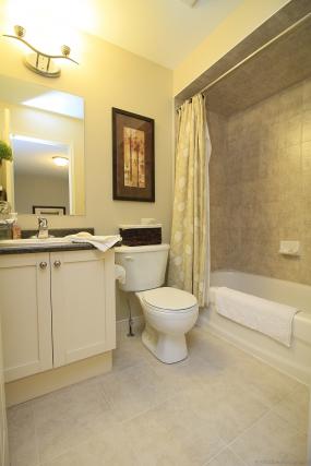 Property listing for 85 Meadow Wood Cres., Stoney Creek, ON