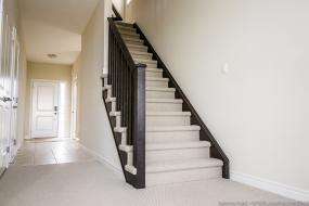 Property listing for 84 Dunrobin Lane, Grimsby, ON