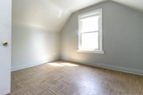Property listing for 43 Westwood Ave., Hamilton, Ontario