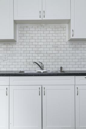 Property listing for 160 Locke St. N., Hamilton, ON