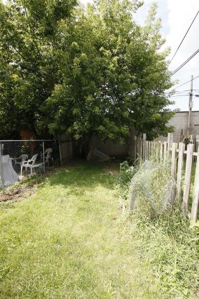 Property listing for 7.5 Madison Ave., Hamilton, Ontario