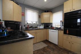 Property listing for 33 Strathearne Ave., Hamilton, ON